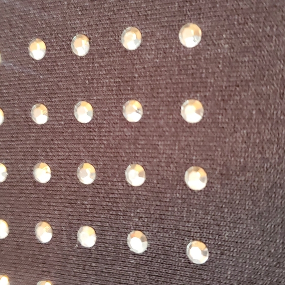 Venus size Large black cold shoulder shirt *only wore once* - Picture 9 of 10